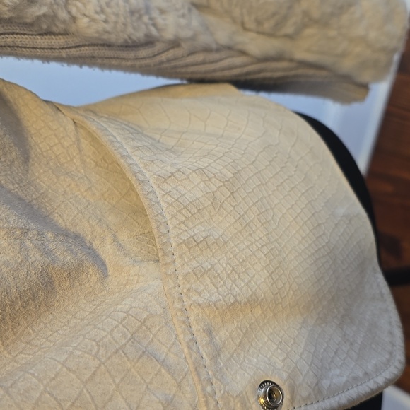 🐇 Off White Leather and Rabbit Fur Coat - Picture 4 of 6